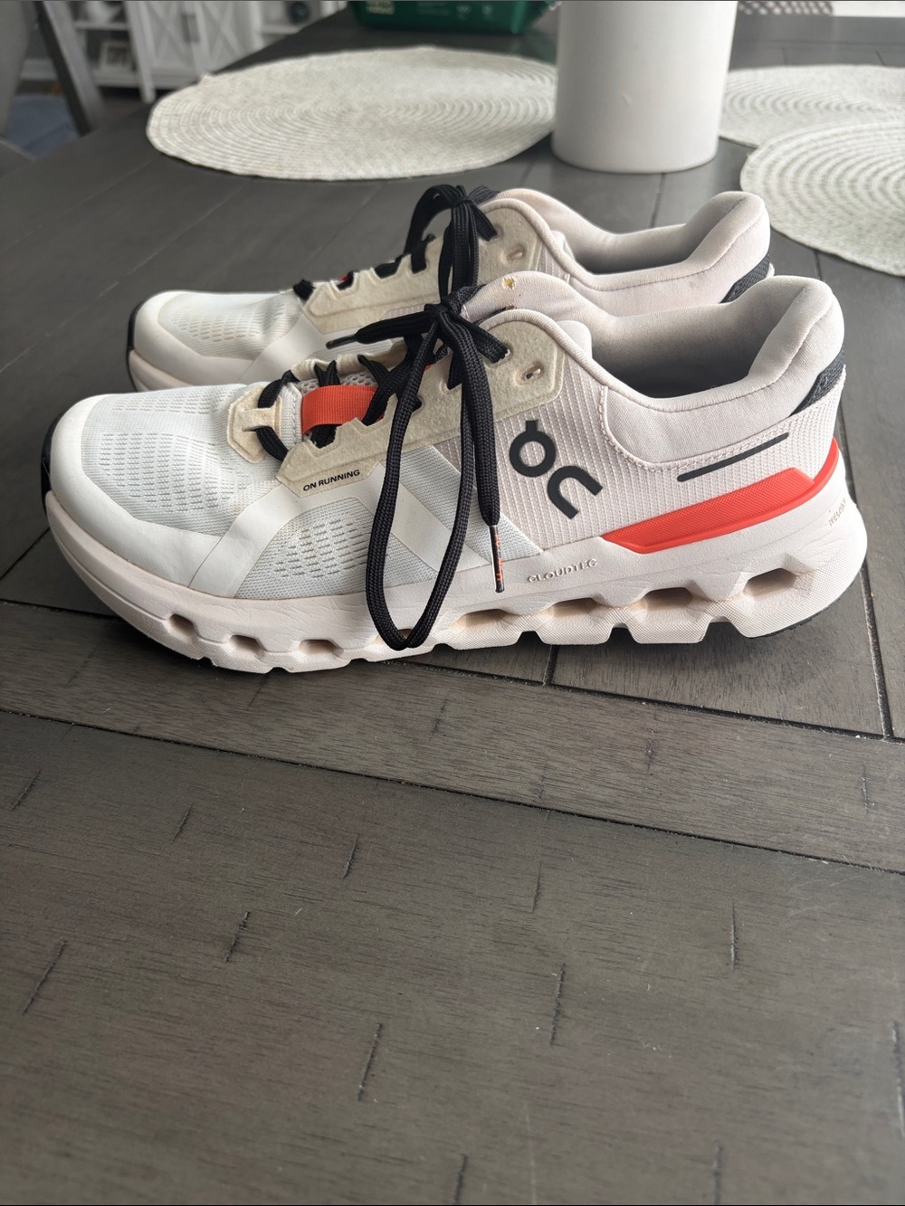 On Women’s Cloudrunner 2 Running Shoes Lightweight Sneakers Size 7.5